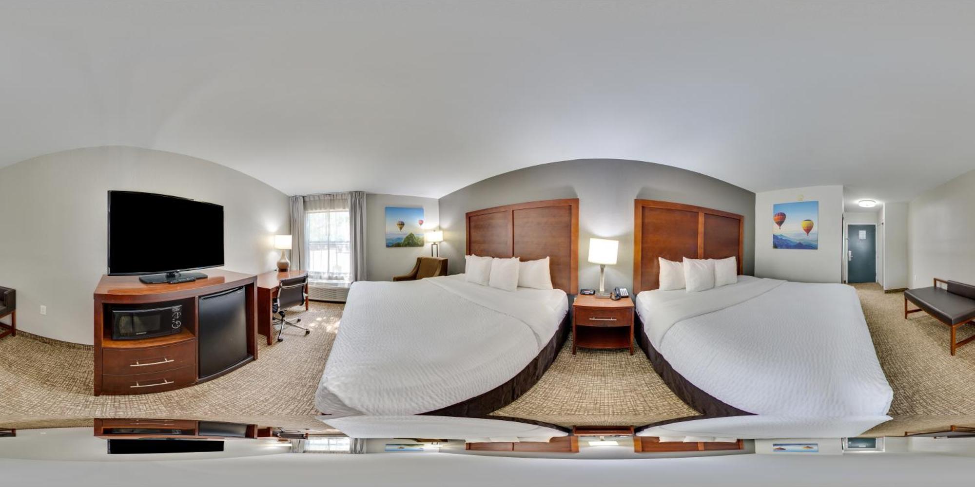 Clarion Pointe - Holly Springs Hotel 2*