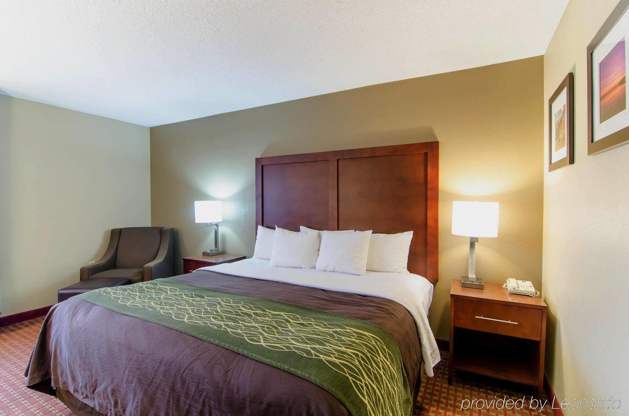 Clarion Pointe - Holly Springs